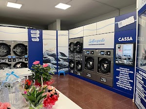 Lavanderia automatica self service Sottocoperta Fabrica di Roma 6 Lavanderia Self Service Sottocoperta - Fabrica di Roma place picture