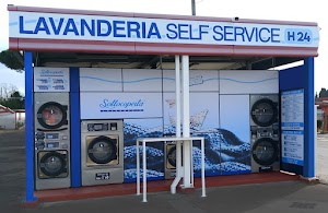 Lavanderia automatica self service Sottocoperta Autolavaggi Hazzard 2 Lavanderie Self Service Sottocoperta - Autolavaggi Hazzard place picture